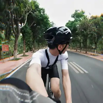 阎语巧
